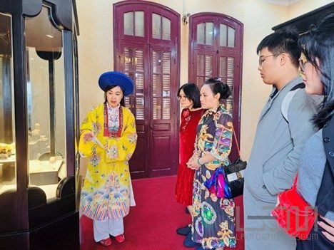 “Báu vật hoàng cung” Triển lãm hiện vật cung đình triều Nguyễn tại Bảo tàng Lâm Đồng