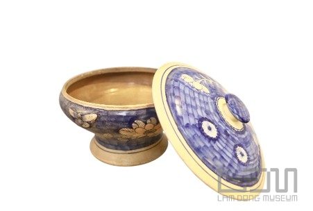Chiếc âu gốm Lái Thiêu