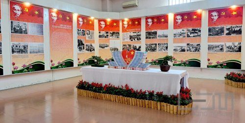 Triển lãm chuyên đề “Tiếp bước mùa Thu lịch sử”