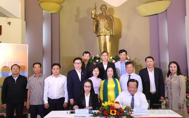Ký kết chương trình liên kết hợp tác và hỗ trợ phát triển giữa Sở VHTTDL tỉnh Lâm Đồng và Trường Đại học Phan Thiết