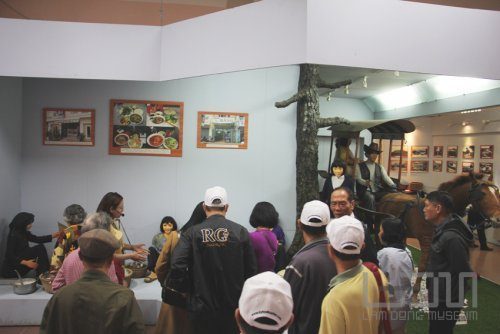 Mối quan hệ mật thiết giữa công tác nghiên cứu, sưu tầm với trưng bày, tuyên truyền và những vấn đề cần quan tâm hiện nay
