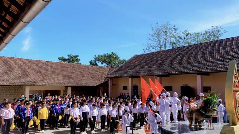 Lễ kết nạp Đội TNTP Hồ Chí Minh tại địa chỉ đỏ - Di tích quốc gia Nhà lao thiếu nhi Đà Lạt