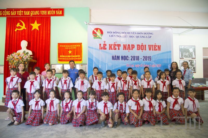 Tổ chức Lễ kết nạp đội viên tại Di tích quốc gia Nhà lao thiếu nhi Đà Lạt
