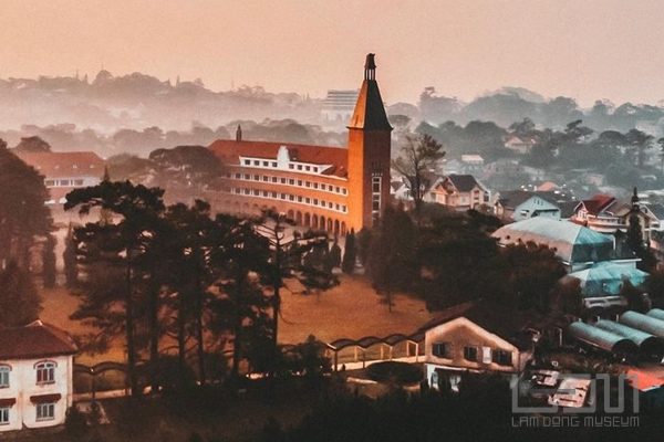 Ngôi trường lâu đời nhất Tây Nguyên với kiến trúc độc đáo có một không hai