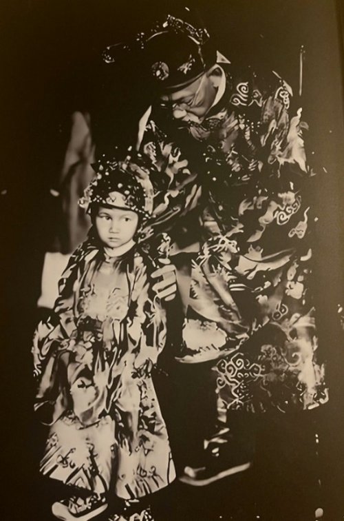 den cung nam phuong hoang hau 3